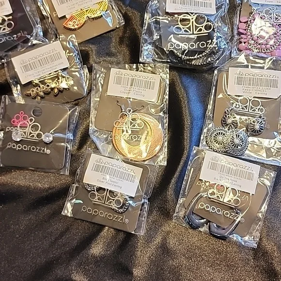 NWT PAPARAZZI JEWELRY -Earrings - Picture 6 of 6